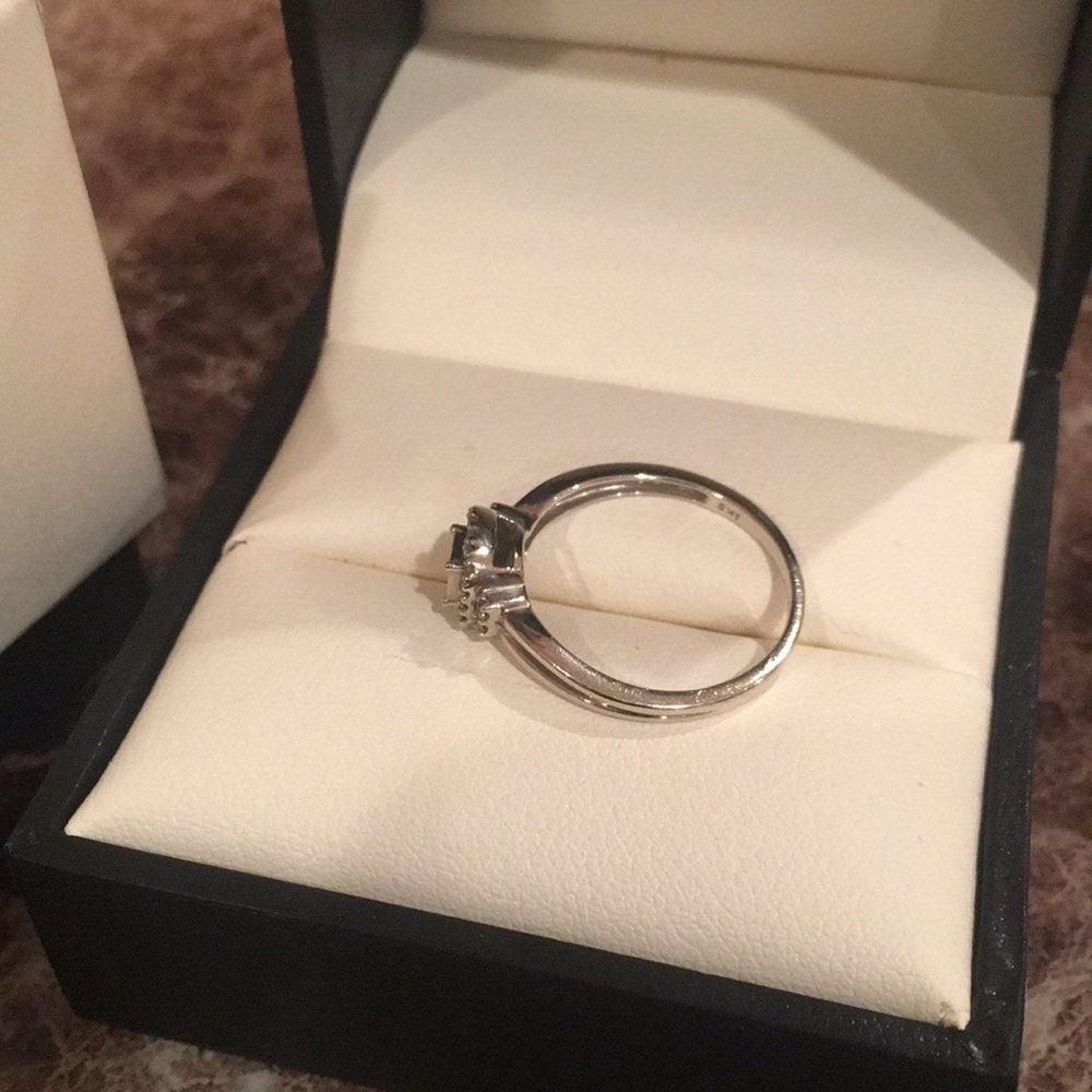 Diamond ring 💍 - Picture 4 of 5